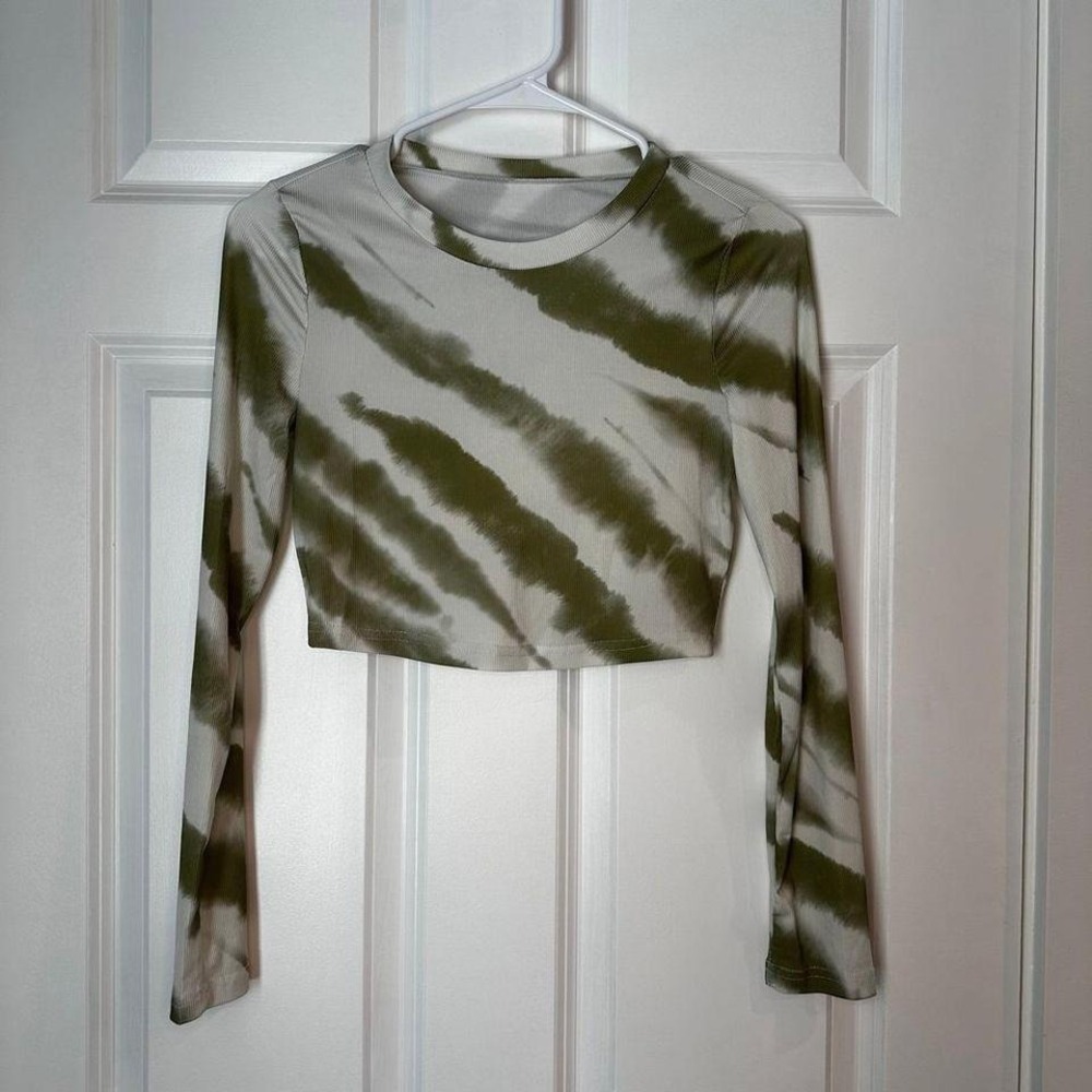 Shein Long sleeve Crop Top Size Small